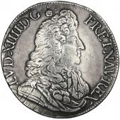 Louis XIV, cu au jabot